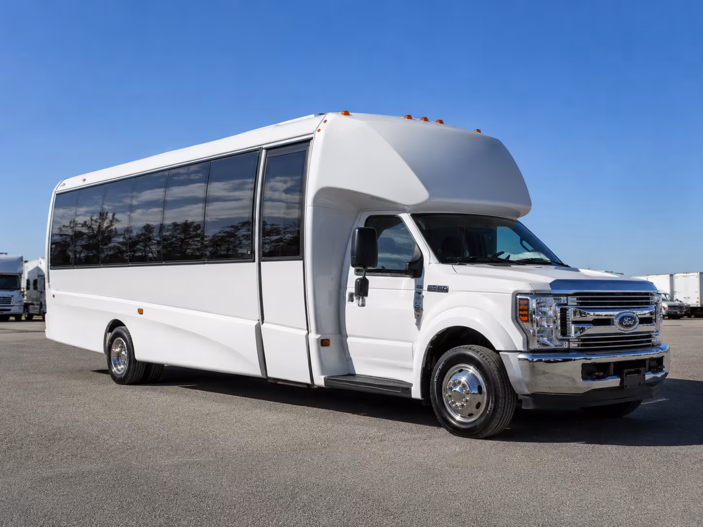 book group transportation for your next airport transfer 1