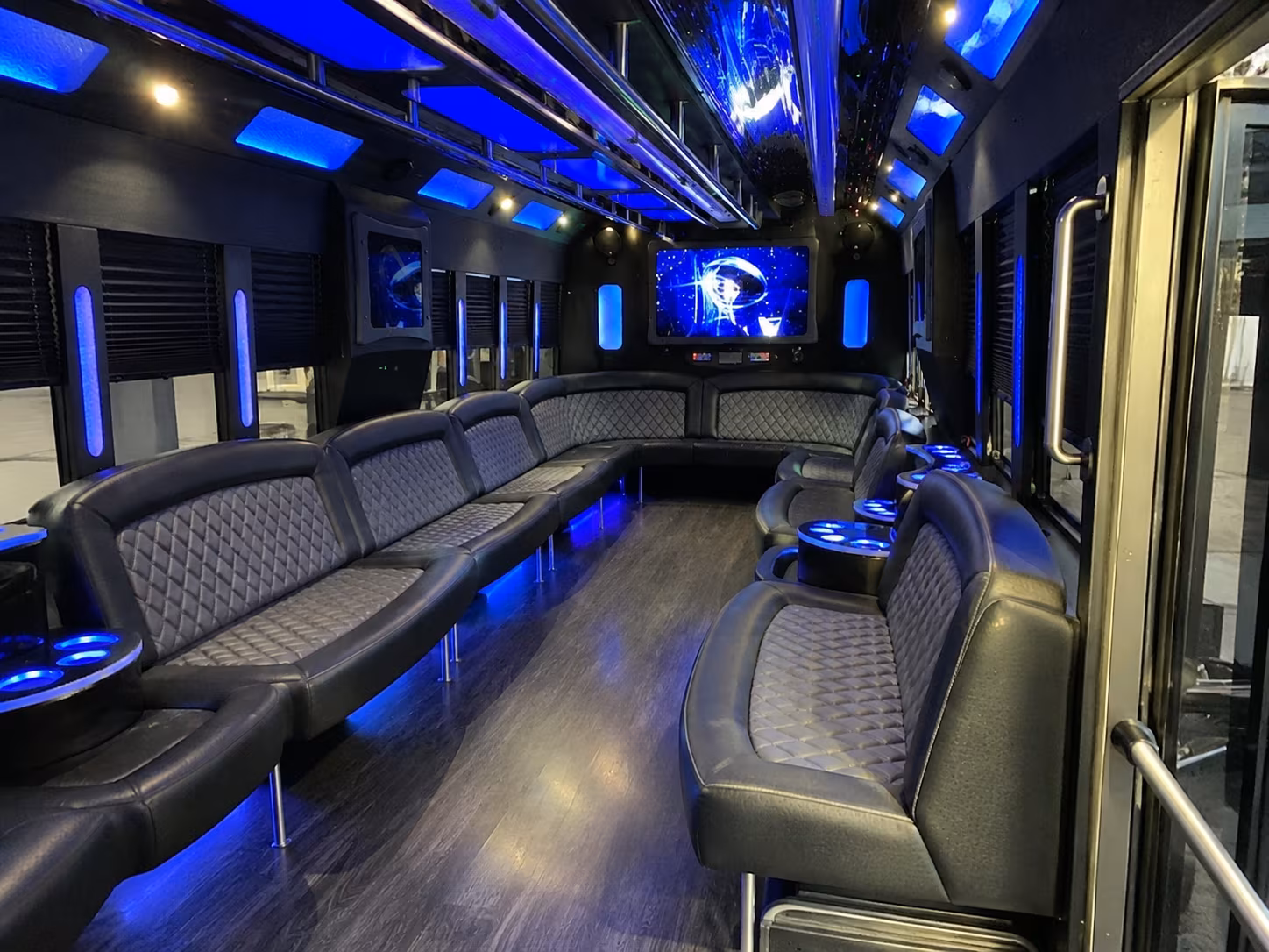 doral 28 passenger party bus interior